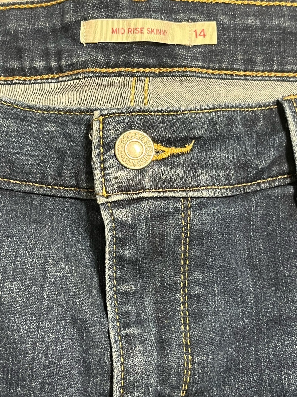 Levi's women's Mid rise Denim Jeans - Picture 4 of 10